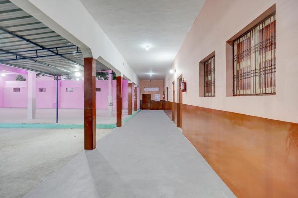 SPOT ON by OYO Hotel Braj Vilas Hotel in Uttar Pradesh