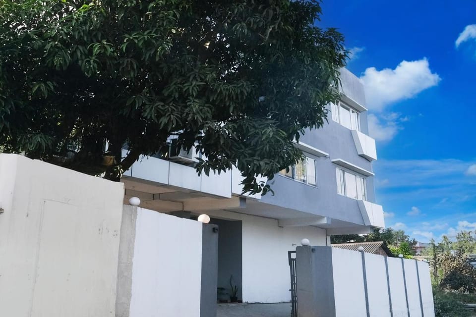 Super Townhouse ISBT Guwahati Formerly The Pinnacle Inn Hotel in Bangladesh