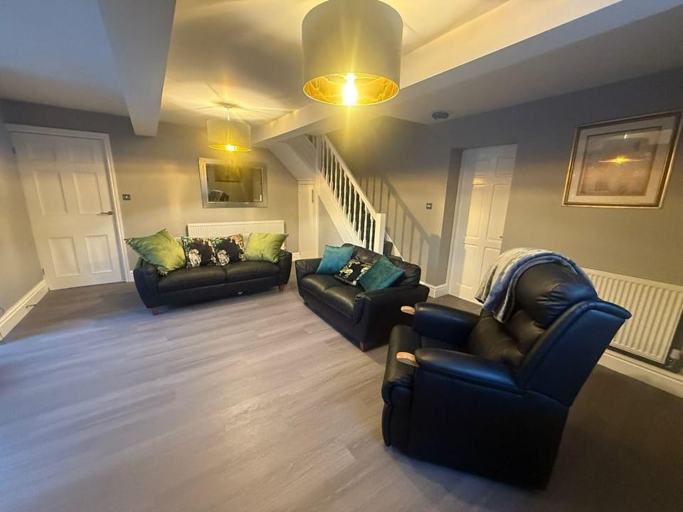 Rose Cottage by Sasco Hotel in Blackpool