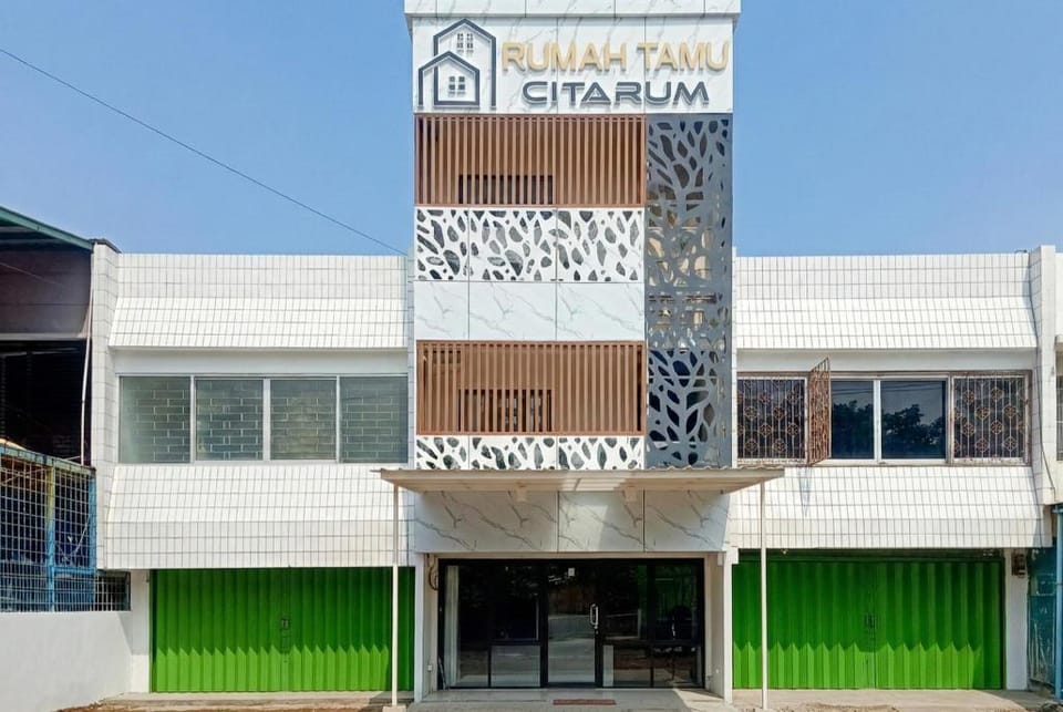 Urbanview Rumah Tamu Citarum near Stasiun Tawang Semarang Hotel in Indonesia