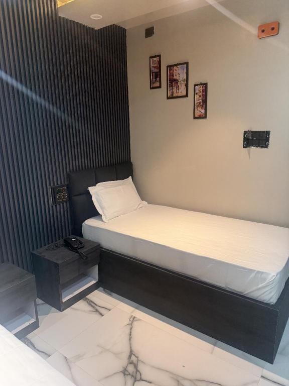 BALKRISHNA IMPERIAL HOTEL AND BANQUET Hotel in West Bengal