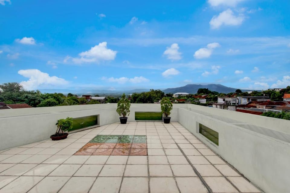 OYO 95019 Jeppi Homestay Hotel in Indonesia