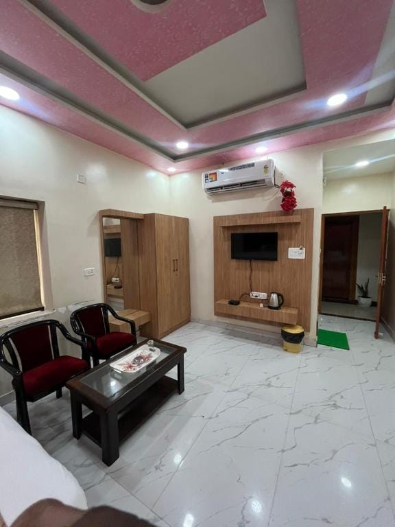 JSB PALACE Hotel in Uttar Pradesh