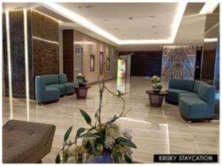 Condo with Balcony along Roxas Boulevard Pasay Cit Apartment in Pasay