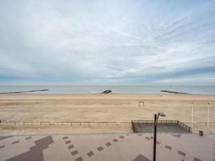 Duplex at Albert Beach with Stunning Sea Views Apartment in Knokke-Heist