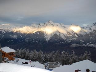 Apartment in Veysonnaz with Ski Slope Access Apartment in Nendaz