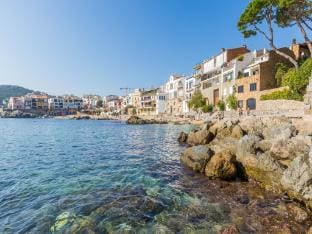 Apartment in Spain near Sandy Beach Apartment in Llafranc