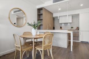 Trendy 1-Bed Retreat in Fremantle with Rooftop Apartment in North Fremantle