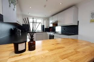 Luxury Living, Central Spot Apartment in Cardiff