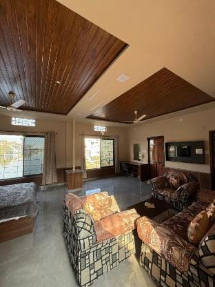 Lake-view Retreat Apartment in Udaipur