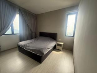 Cozy Stylish Iconic Regency #FTZ#Queensbay#Airport Apartment in Bayan Lepas
