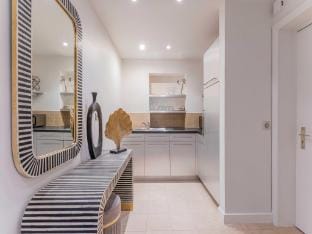 Cozy apartment ac. balcony - 1BR4P - Eiffel Tower Apartment in Paris