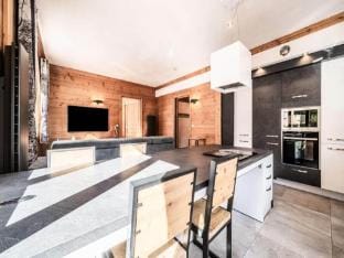 Apartment in Morzine with Free Shuttle Access Apartment in Les Gets