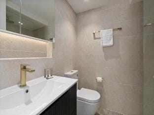 Bright Stay in Sydney with Harbour Bridge Views Apartment in Surry Hills