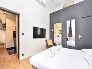 Cozy apartment - 2BR7P - Arc de Triomphe Apartment in Paris