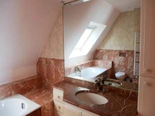 Rooms for 6 People Apartment in Étel