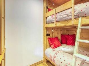 Apartment in La Foret near Ski Slopes Apartment in Les Avanchers-Valmorel