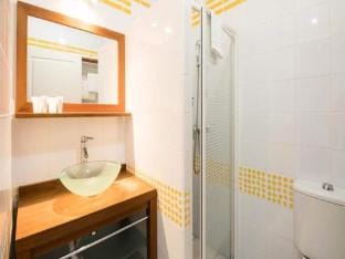Room Villa 68 People Apartment in French Basque Country