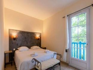 Room Villa 68 People Apartment in French Basque Country