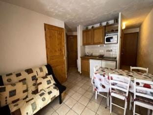 Apartment in Vallee Blanche near Chairlift Apartment in Les Deux Alpes