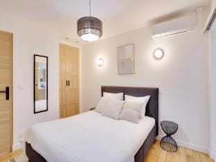 Charming refuge near the Sacre Coeur Apartment in Paris