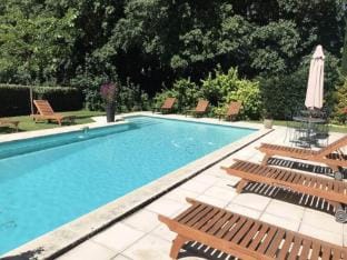 Houses  Villas for 14 People Apartment in Pernes-les-Fontaines