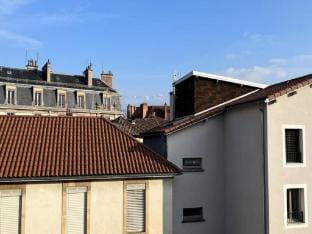 The Bright T2 In Hyper center Pedestrian Apartment in Grenoble