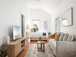 Boutique Studio with Balcony in Perfect Location Apartment in Marrickville