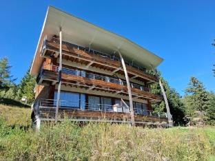 Peaceful apartment in the French Alps Apartment in Provence