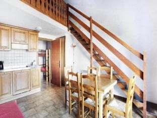 Room Apartment Mezzanine 78 People Apartment in Arâches-la-Frasse