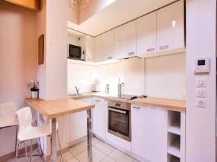 Apartment Les Melezes for 4 people Apartment in Provence-Alpes-Côte d'Azur