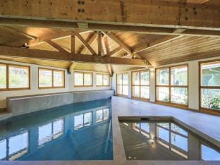 Apartment Les Melezes for 4 people Apartment in Provence-Alpes-Côte d'Azur