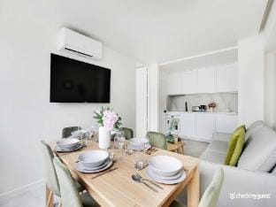 Elegant apartment - 2BR6P - Faubourg-du-Roule Apartment in Paris