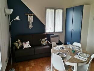 Room House 45 People Apartment in Nouvelle-Aquitaine