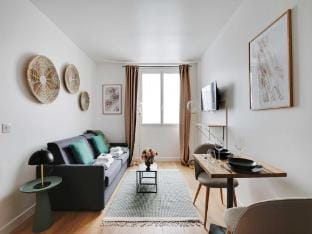 Peaceful Studio -2P- Moulin Rouge Apartment in Paris