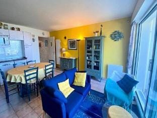 Rooms for 6 People Apartment in Quiberon