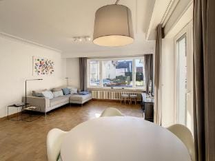Apartment by the Seawall in Belgium Apartment in Knokke-Heist
