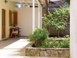 Chic and Charming Krk Downtown Apartments - Classic Studio Apartment Apartment in Krk