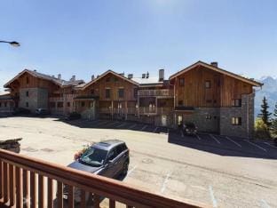 Rooms for 6 People Apartment in Montvalezan