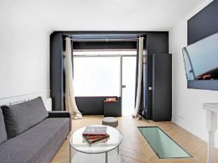 Modern apartment - 1BR4P - Roquette Apartment in Paris
