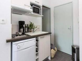Apartment in Greoux-les-Bains with Pools Apartment in Gréoux-les-Bains