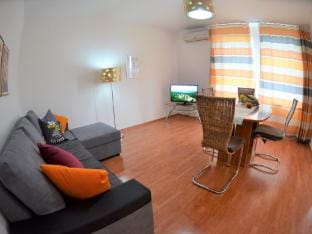 Two Bedroom Apartment with Terrace and Sea View Apartment in Krk