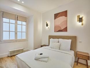 Sumptuous apartment LouvrePalais Royal Apartment in Paris