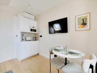 Apt ac 1BR2P - Saint-LazareLes Champs Elysee Apartment in Paris