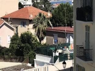 Bnb Renting Residence, Suquet Apartment in Cannes