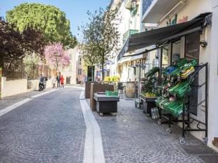 Bnb Renting Residence, Suquet Apartment in Cannes