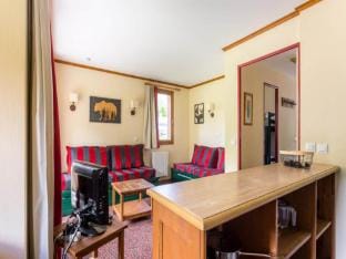 Room Apartment 5 People - Budget Apartment in Saint-Chaffrey