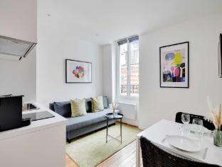 Chic and Cosy Studio - 2P- Nanterre Apartment in Île-de-France