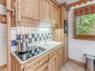 Residence Les Alpages with three rooms Apartment in Champagny-en-Vanoise