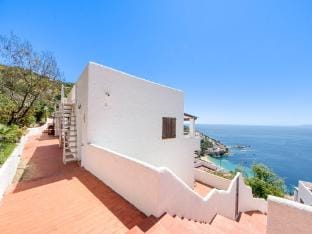 Lush apartment with view Apartment in Roses